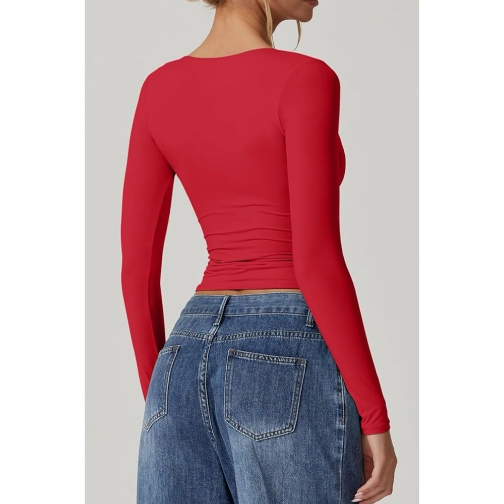 QINSEN Women's Long Sleeve V-Neck Double Lined Crop Top, Seamed Cups Red Size XS - Picture 2 of 8